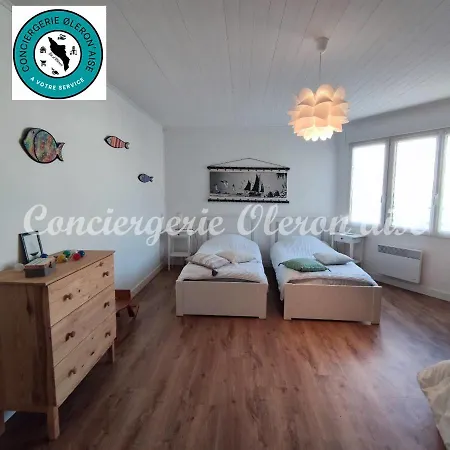 Casa vacanze Grande Maison Au Coeur De St Georges D'oleron. *